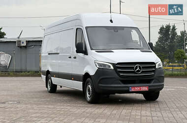 Грузопассажирский фургон Mercedes-Benz Sprinter 2021 в 