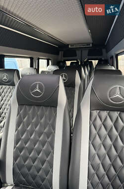 Мікроавтобус Mercedes-Benz Sprinter 2011 в 