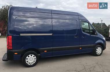 Грузовой фургон Mercedes-Benz Sprinter 2018 в 