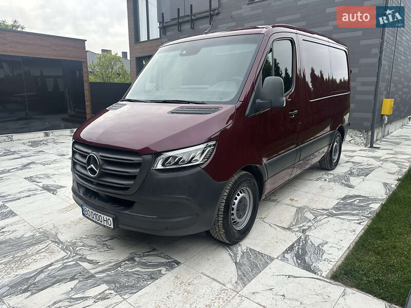 Грузовой фургон Mercedes-Benz Sprinter 2019 в 