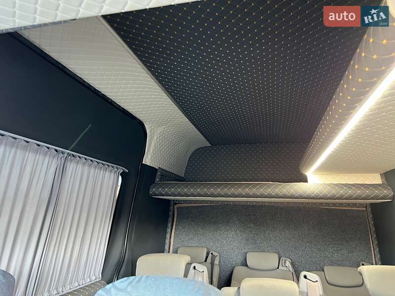 Вантажопасажирський фургон Mercedes-Benz Sprinter 2019 в Тернополі