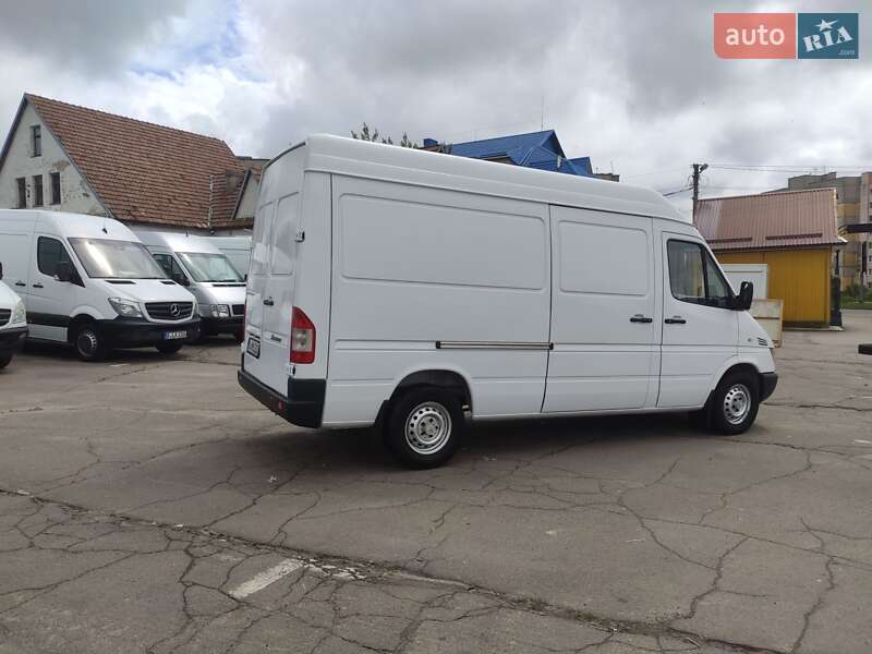 Грузовой фургон Mercedes-Benz Sprinter 2005 в Ровно