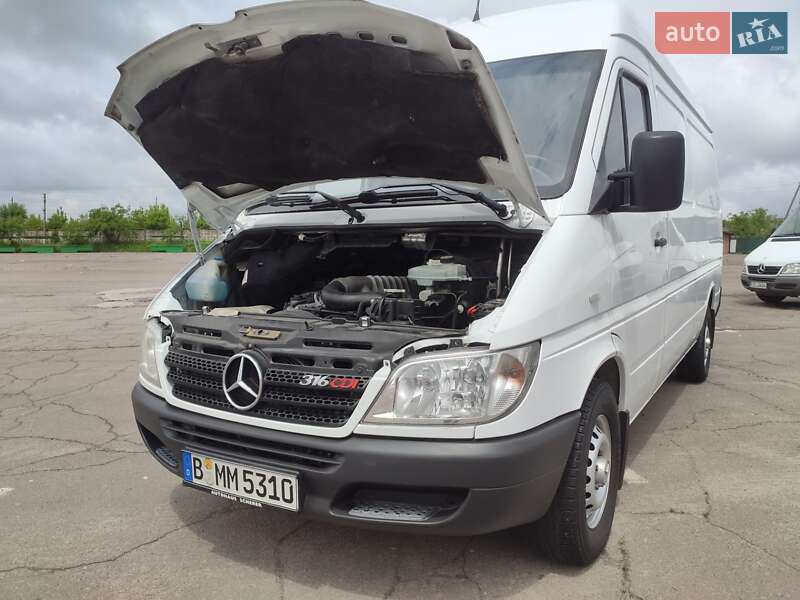 Грузовой фургон Mercedes-Benz Sprinter 2005 в Ровно