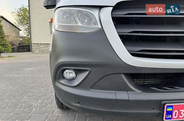 Вантажний фургон Mercedes-Benz Sprinter 2019 в 