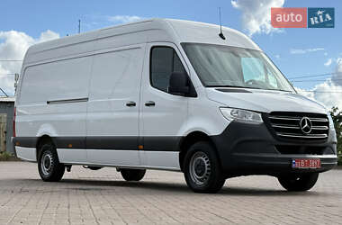 Вантажний фургон Mercedes-Benz Sprinter 2021 в 