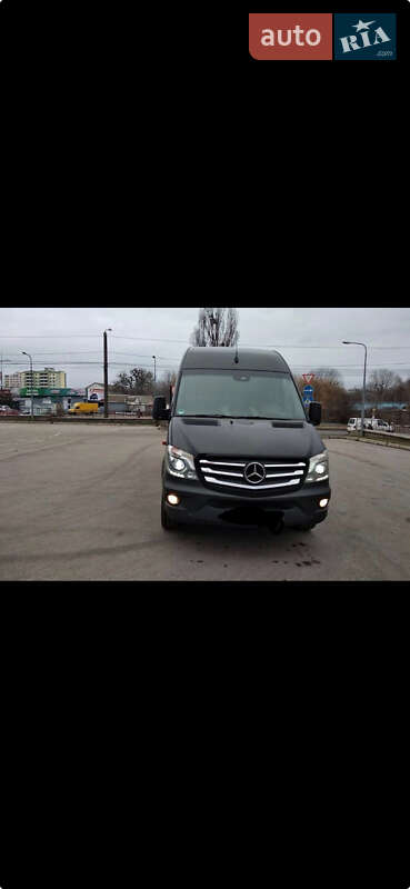 Вантажний фургон Mercedes-Benz Sprinter 2015 в Сваляві