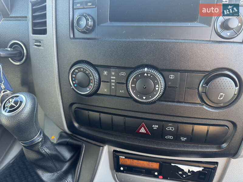 Грузовой фургон Mercedes-Benz Sprinter 2017 в Хусте