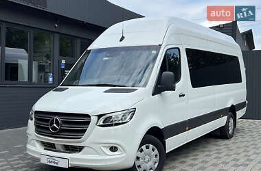 Вантажопасажирський фургон Mercedes-Benz Sprinter 2021 в Чернівцях