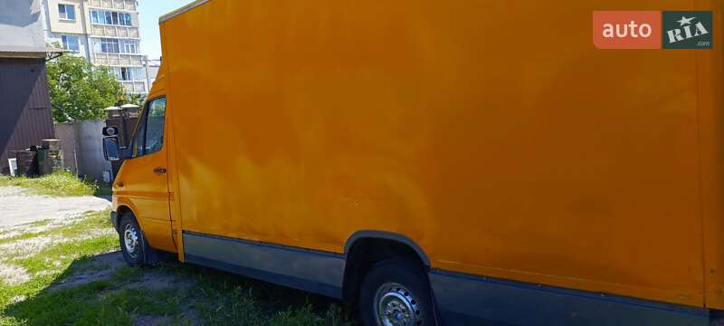 Грузовой фургон Mercedes-Benz Sprinter 2000 в Кременчуге
