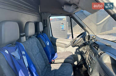 Грузовой фургон Mercedes-Benz Sprinter 2004 в 
