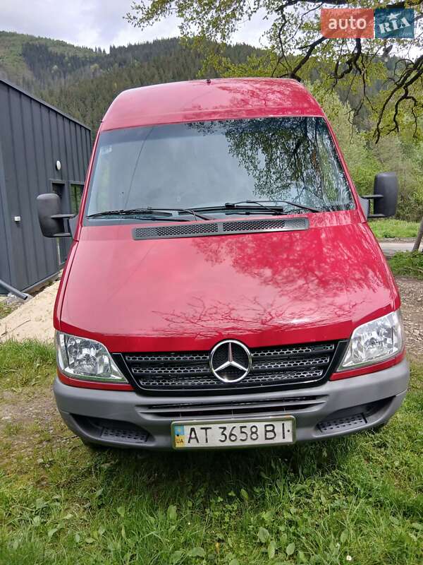 Грузопассажирский фургон Mercedes-Benz Sprinter 2004 в 