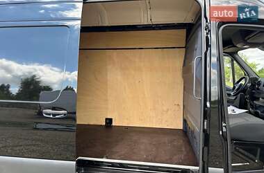 Грузовой фургон Mercedes-Benz Sprinter 2019 в 