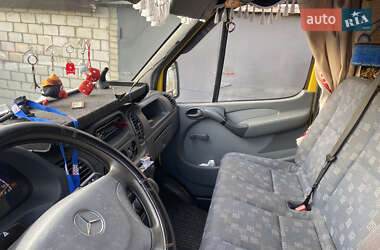 Грузовой фургон Mercedes-Benz Sprinter 2004 в 