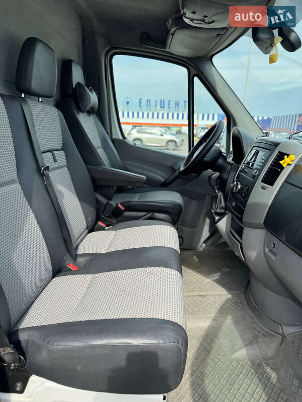 Грузовой фургон Mercedes-Benz Sprinter 2007 в Черновцах