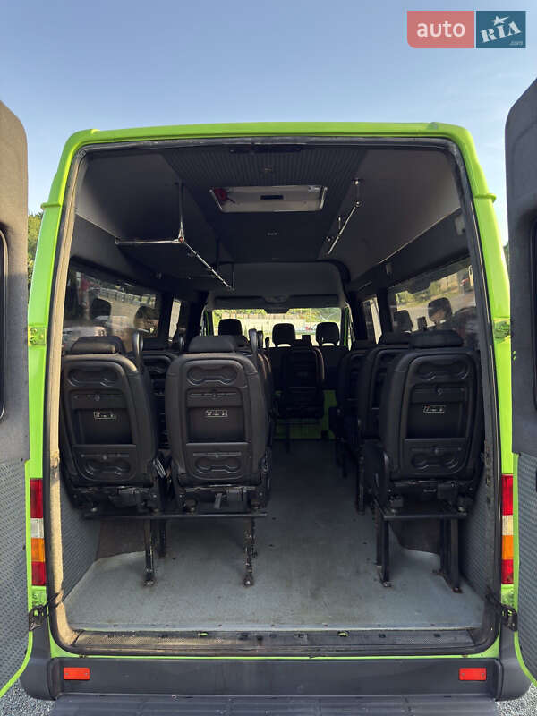 Микроавтобус Mercedes-Benz Sprinter 2000 в Иршаве