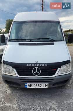 Вантажний фургон Mercedes-Benz Sprinter 2004 в Дніпрі