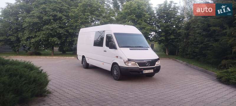 Mercedes-Benz Sprinter 2005