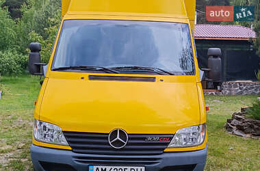 Грузовой фургон Mercedes-Benz Sprinter 2001 в 