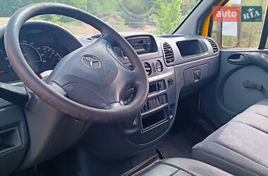 Грузовой фургон Mercedes-Benz Sprinter 2001 в 