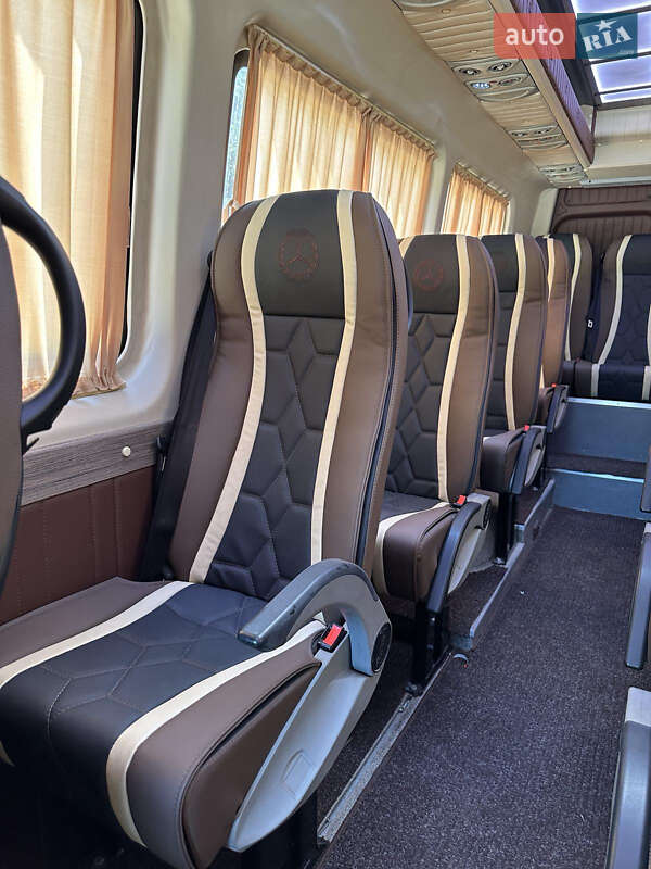 Туристический / Междугородний автобус Mercedes-Benz Sprinter 2014 в Киеве