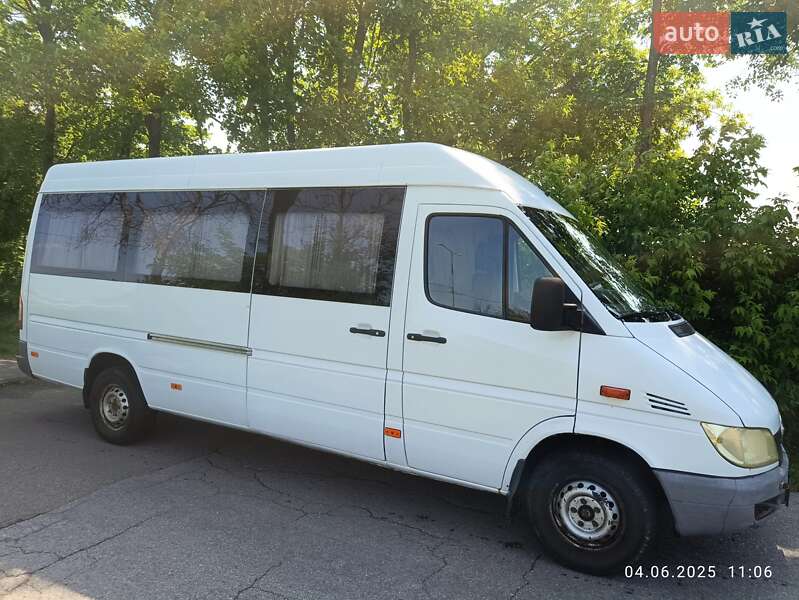 Мікроавтобус Mercedes-Benz Sprinter 2000 в Києві