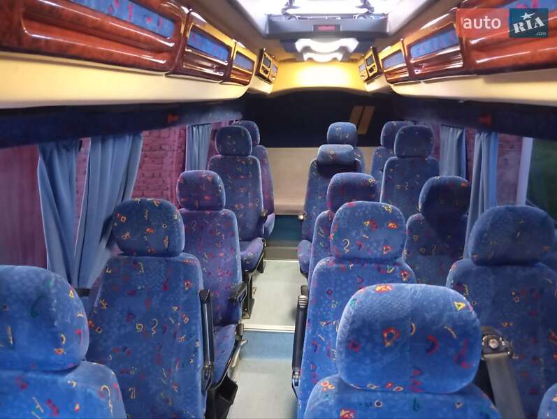 Туристический / Междугородний автобус Mercedes-Benz Sprinter 2001 в Тернополе