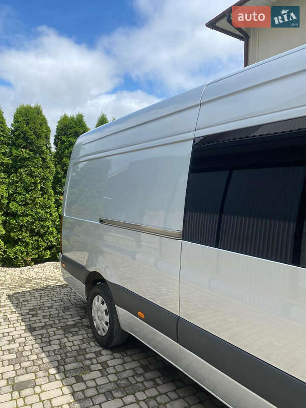 Грузовой фургон Mercedes-Benz Sprinter 2019 в Новоселице
