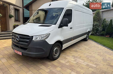 Вантажний фургон Mercedes-Benz Sprinter 2018 в Києві