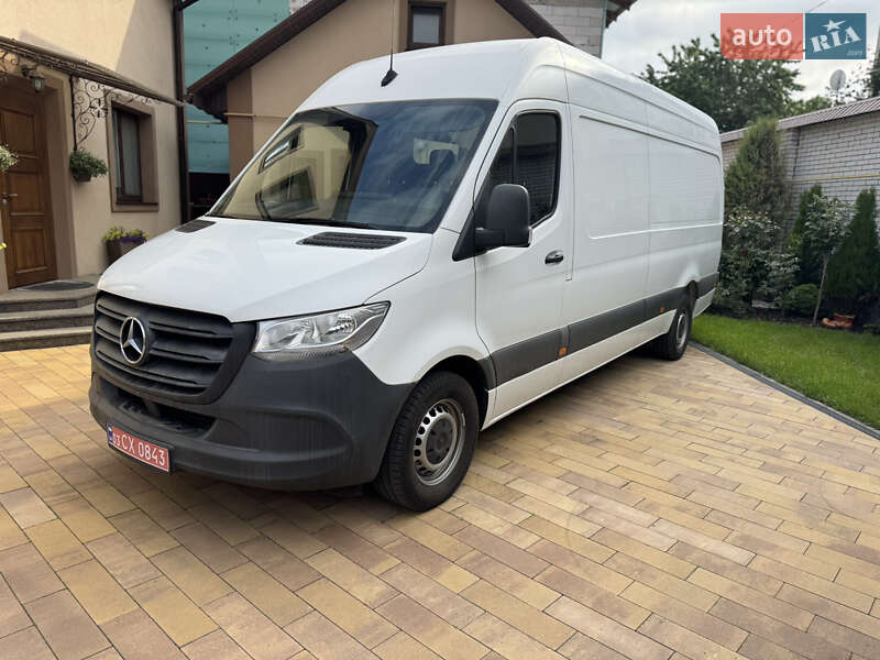 Грузовой фургон Mercedes-Benz Sprinter 2018 в 