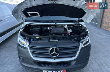 Вантажний фургон Mercedes-Benz Sprinter 2019 в 