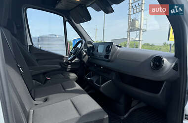 Грузовой фургон Mercedes-Benz Sprinter 2023 в 