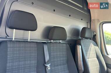 Грузовой фургон Mercedes-Benz Sprinter 2015 в 