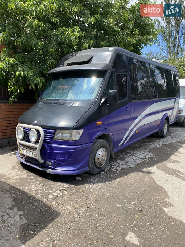Туристичний / Міжміський автобус Mercedes-Benz Sprinter 2000 в 