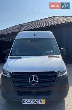 Грузовой фургон Mercedes-Benz Sprinter 2023 в 