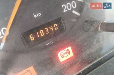 Грузовой фургон Mercedes-Benz Sprinter 1999 в 