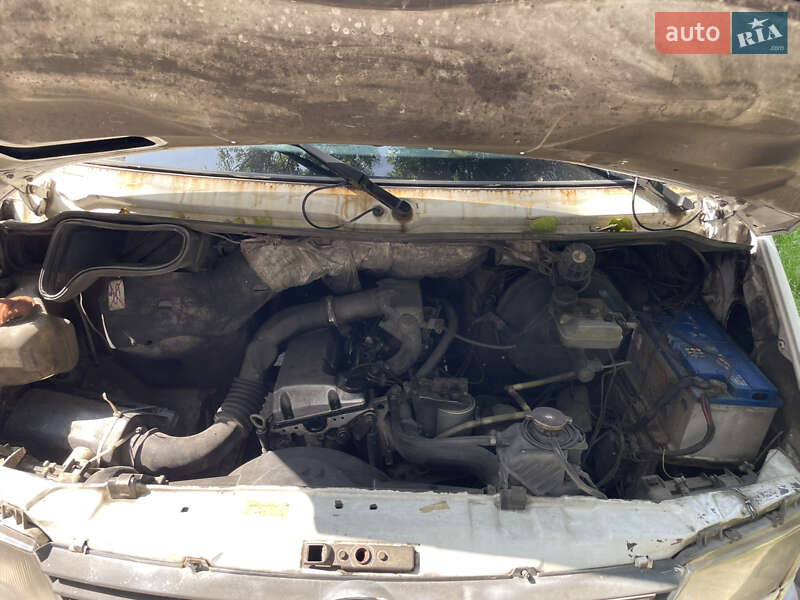 Вантажний фургон Mercedes-Benz Sprinter 1996 в Львові