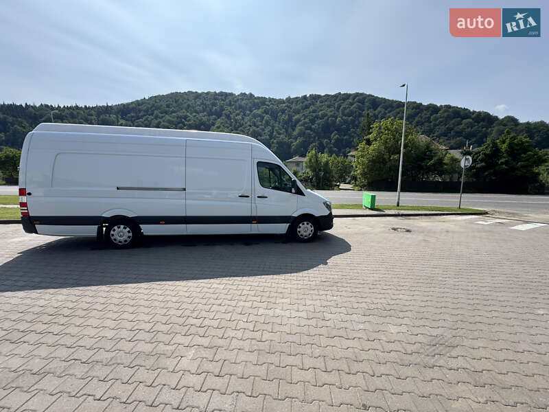 Вантажний фургон Mercedes-Benz Sprinter 2017 в Делятині