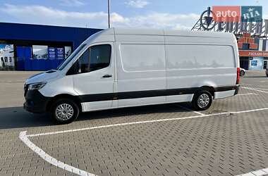 Грузовой фургон Mercedes-Benz Sprinter 2019 в 