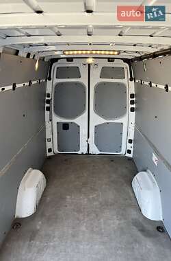 Грузовой фургон Mercedes-Benz Sprinter 2019 в 