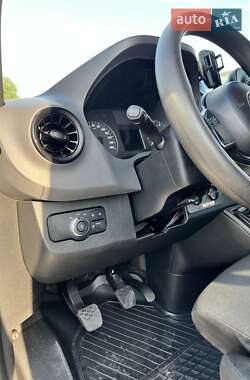 Грузовой фургон Mercedes-Benz Sprinter 2019 в 