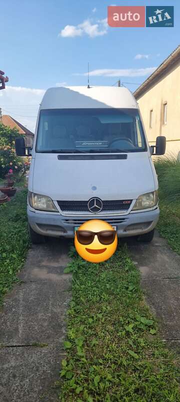Mercedes-Benz Sprinter 2005