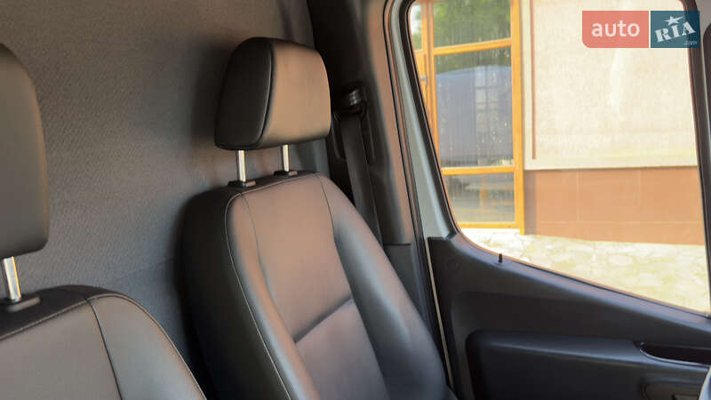 Грузовой фургон Mercedes-Benz Sprinter 2019 в Сваляве