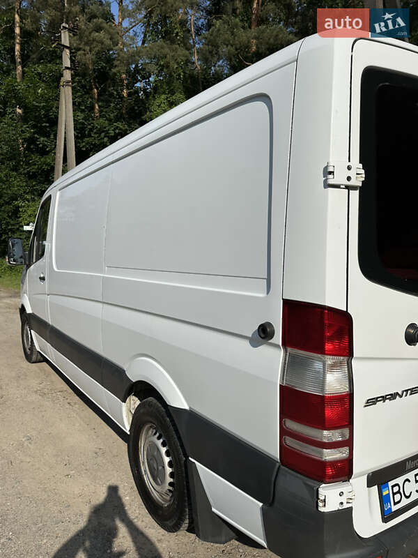 Грузопассажирский фургон Mercedes-Benz Sprinter 2013 в Львове фото 4 Грузопассажирский фургон Mercedes-Benz Sprinter 2013 в Львове