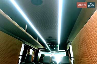 Грузопассажирский фургон Mercedes-Benz Sprinter 2018 в 