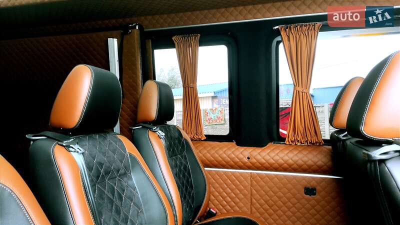 Вантажопасажирський фургон Mercedes-Benz Sprinter 2018 в Житомирі