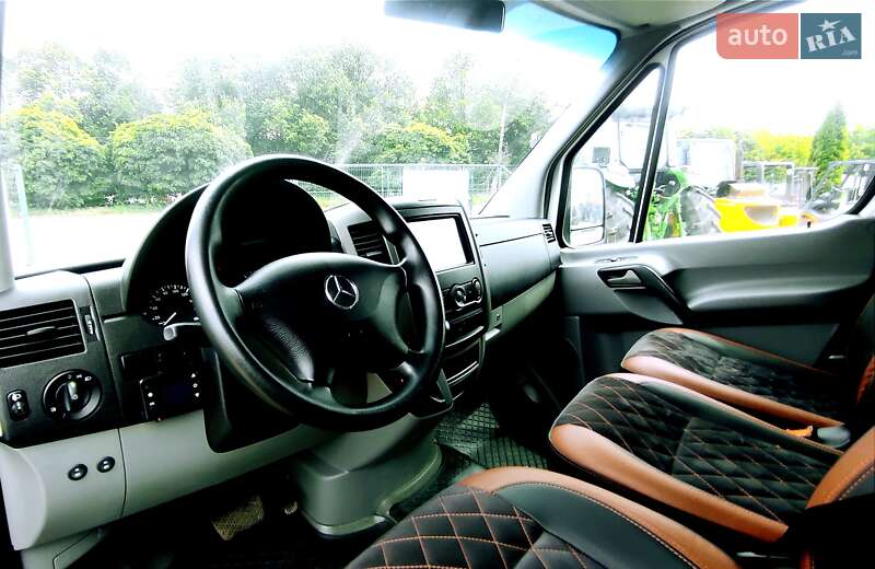 Вантажопасажирський фургон Mercedes-Benz Sprinter 2018 в Житомирі