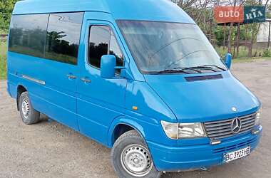 Микроавтобус Mercedes-Benz Sprinter 2000 в 