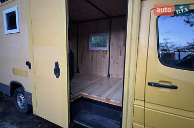 Грузовой фургон Mercedes-Benz Sprinter 2002 в 