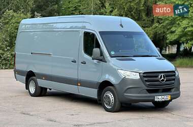 Грузовой фургон Mercedes-Benz Sprinter 2019 в 