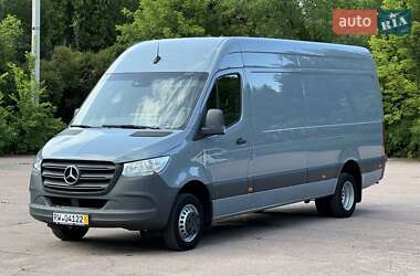 Грузовой фургон Mercedes-Benz Sprinter 2019 в 